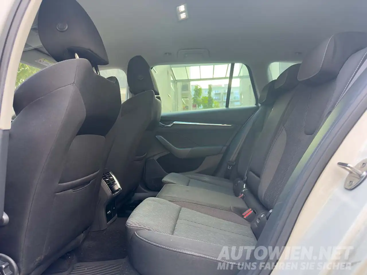 Skoda Octavia 2.0 TDI DSG – Foto 11 von 23