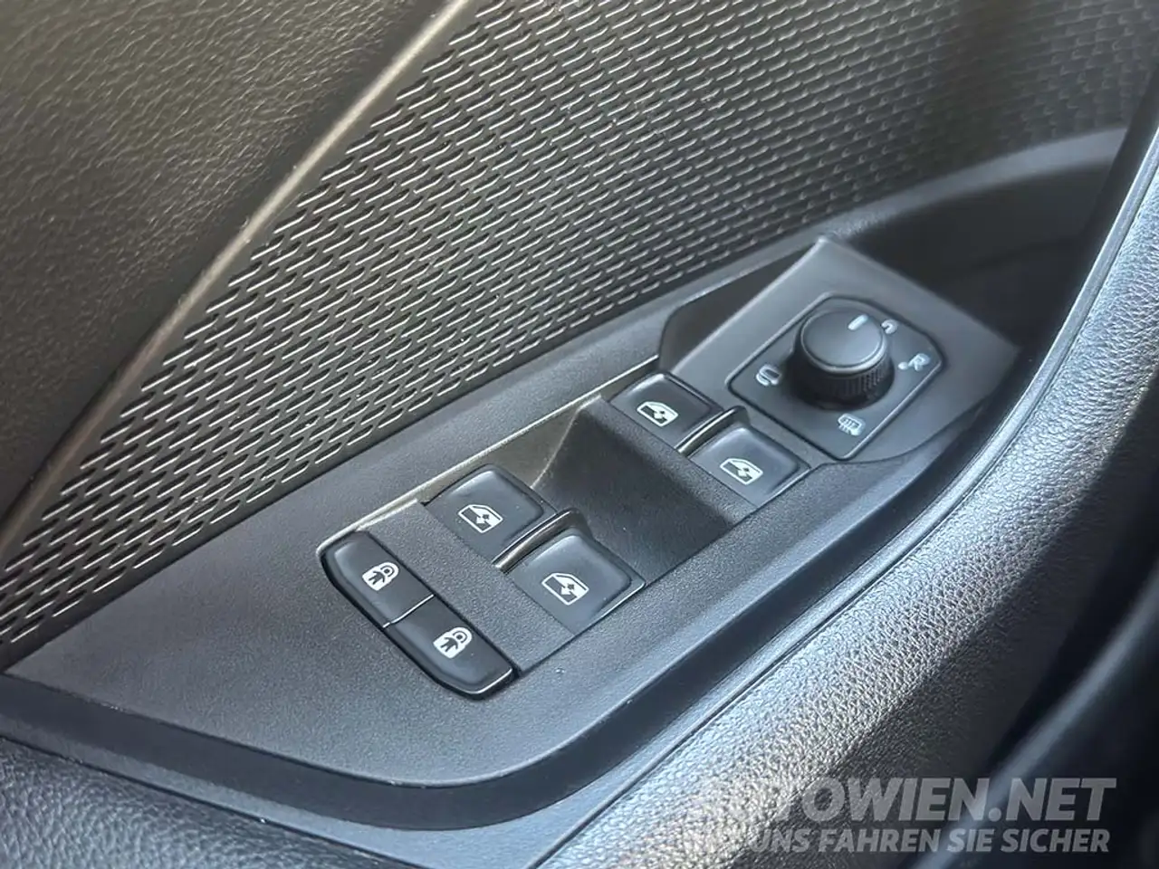 Skoda Octavia 2.0 TDI DSG STYLE – Foto 12 von 29