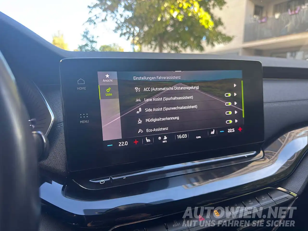 Skoda Octavia 2.0 TDI DSG STYLE – Foto 9 von 29