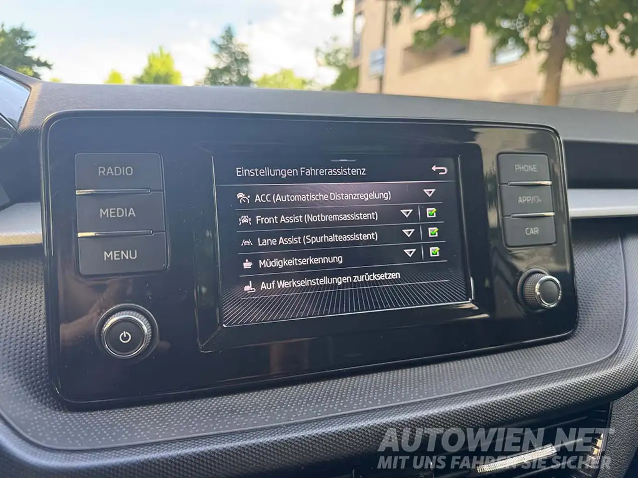 Skoda Fabia 1,0 TSI DSG – Foto 6 von 20