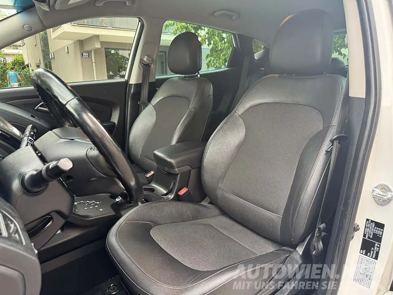 Hyundai iX35 2.0 CRDi Aut. PREMIUM – Foto 13 von 24